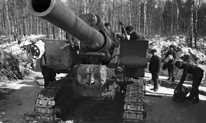 Tun sovietic în timpul celui de-al Doilea Război Mondial (© Knorring / Олег Кнорринг / Commons: RIA Novosti)