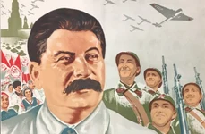 Afiș sovietic de propagandă (© Wikimedia Commons)