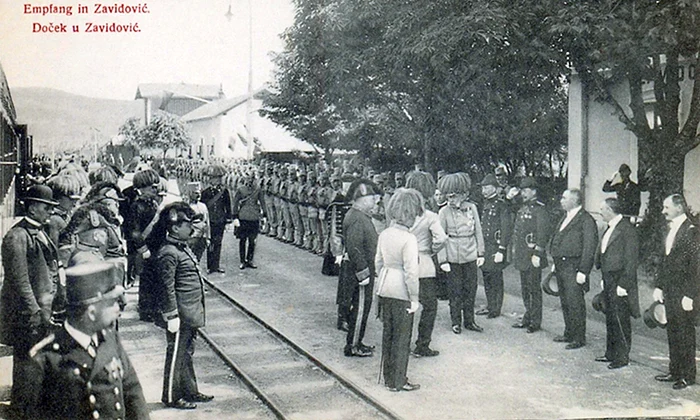 Împăratul Franz-Josef, în vizită în Bosnia, în anul 1910 (© Wikimedia Commons)