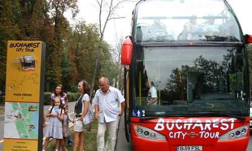 Vehiculele opresc la cele mai importante atracţii turistice din Capitală jpeg