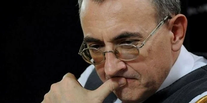 
    Dan Teodorescu susține măsurile impuse împotriva răspândirii coronavirusului  