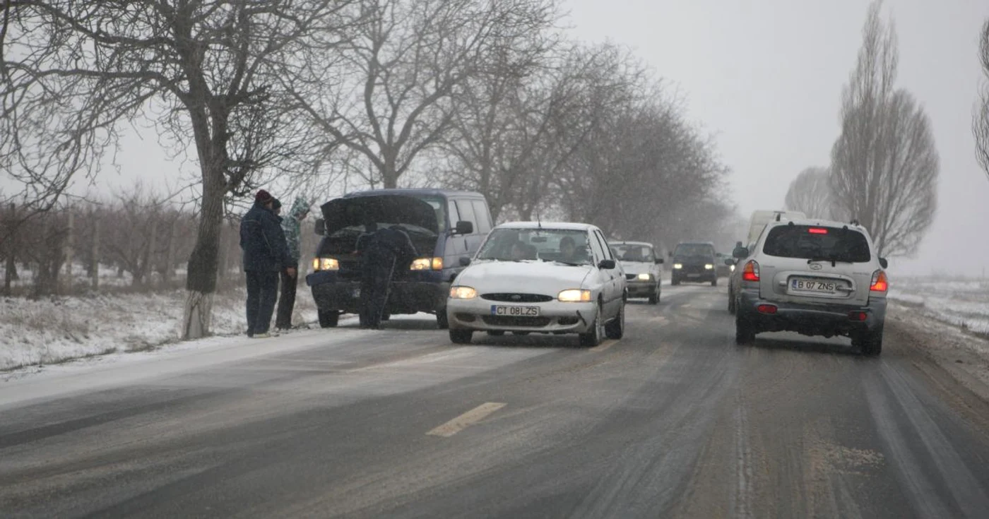 Urmează zile cu viscol şi ninsoare