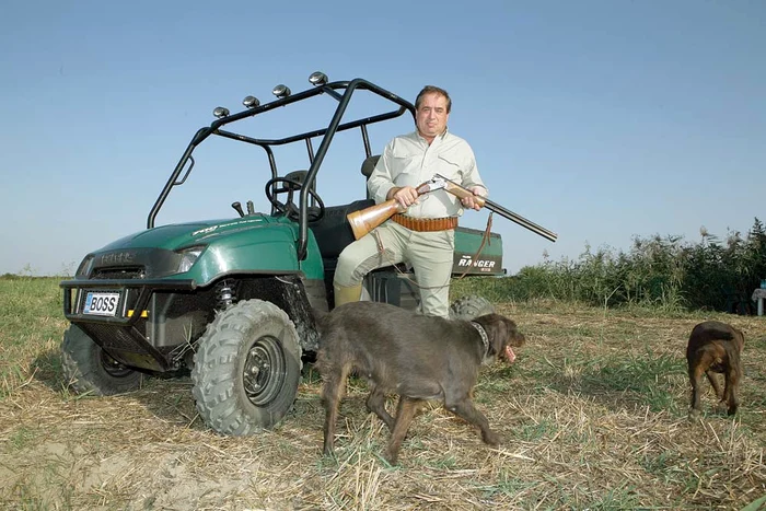 
    Miliardarul român are o pasiune costisitoare: vânătoarea  