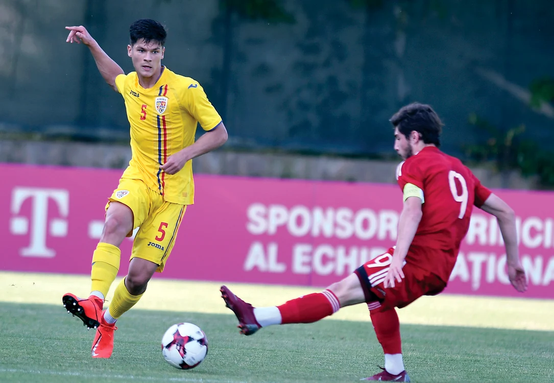 
    Tudor Telcean a jucat pentru naţionala Under 19 a României   Foto: sportpictures.eu   