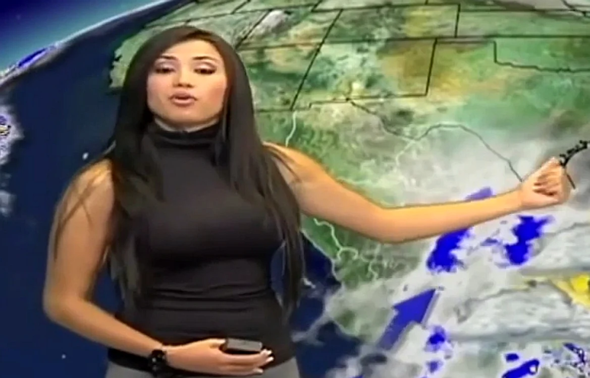 Susana Almeida a avut probleme cu garderoba, în timp ce prezenta rubrica meteofoto: captură video