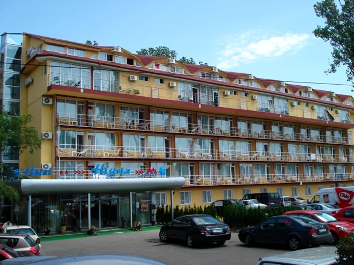 Intervenţia la Hotelul Histria a fost îngreunată de vânt şi de ploaie