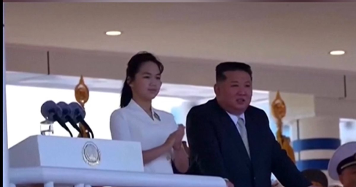 Kim Jong Un își relansează distrugătorul după eșecul din 2025. Nava s-a răsturnat în port, iar liderul nord-coreean a vorbit despre un „act criminal”