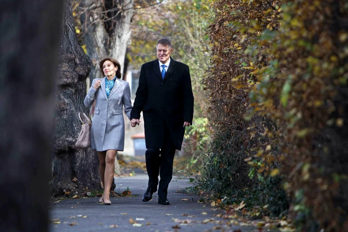 Carmen şi Klaus Iohannis, în primul tur al alagerilor