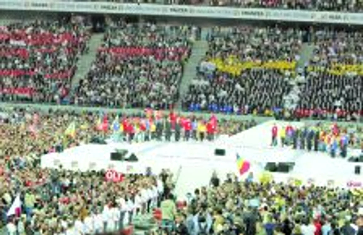 Arena Naţională a fost plină până la refuz cu manifestanţi USL