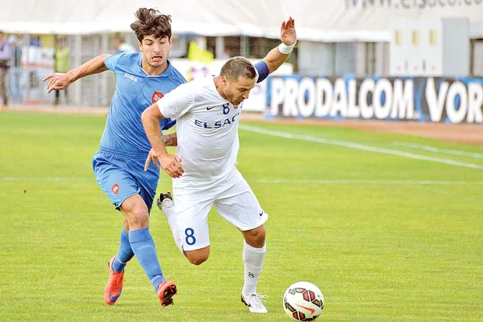 
    Fotbaliştii moldoveni trebuie să obţină calificarea în GeorgiaFoto: Mediafax  