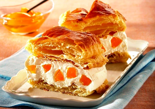 prajitura cu piersici si branza de vaci jpeg