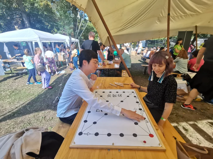 Jocuri coreene la festivalul Plai FOTO Ștefan Both