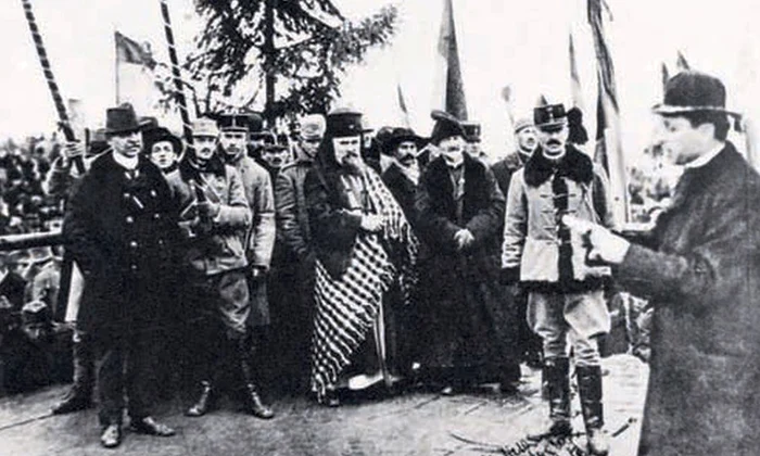 Calendar 1 decembrie: 1918   Marea Adunare Națională de la Alba Iulia a proclamat unirea Transilvaniei cu Regatul României jpeg