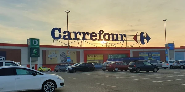 Carrefour FOTO Shutterstock