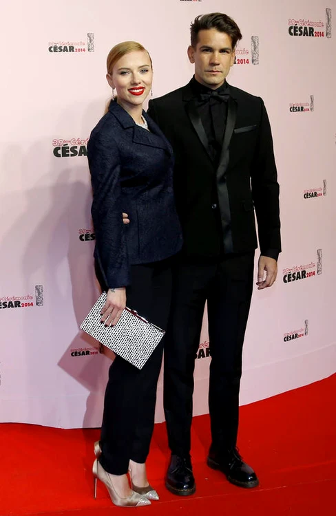 Scarlett şi logodnicul ei francez
