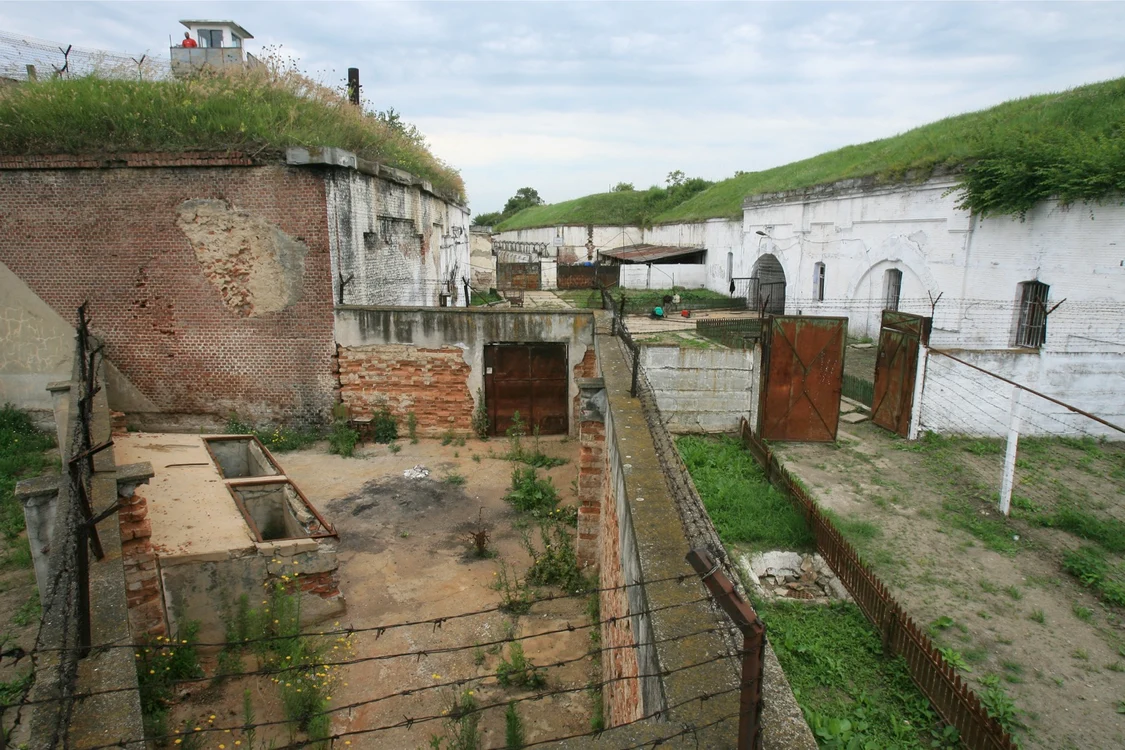 Centura de fortificaţii din jurul Bucureştiului este o comoară istorică fabuloasă, însă neexploatată FOTO Adevărul