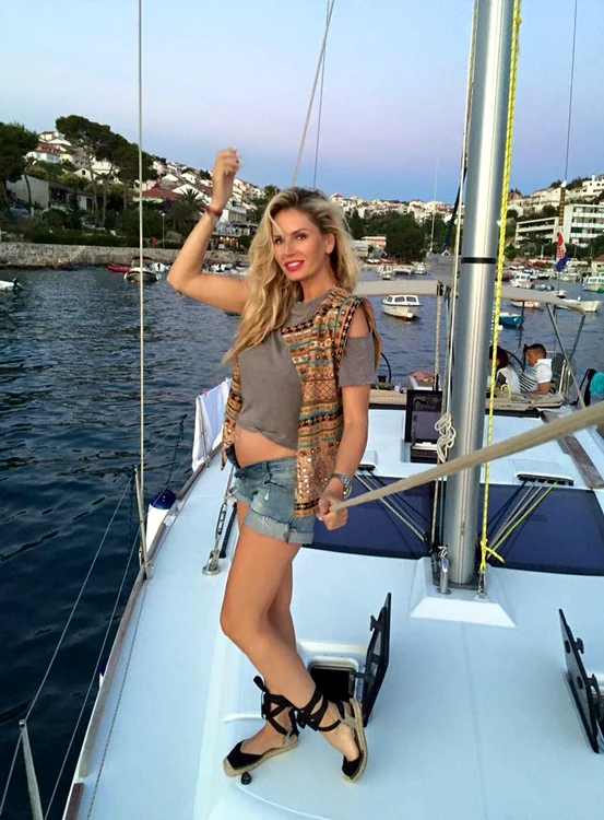 Andreea Banica jpeg