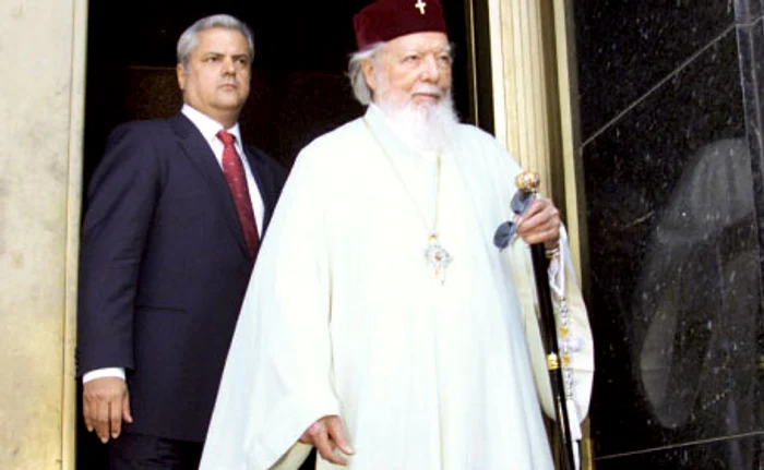 În mandatul Patriarhului Teoctist, premierul Adrian Năstase a alocat Cultelor, în 2004,  32 de milioane de dolari Foto: Mediafax