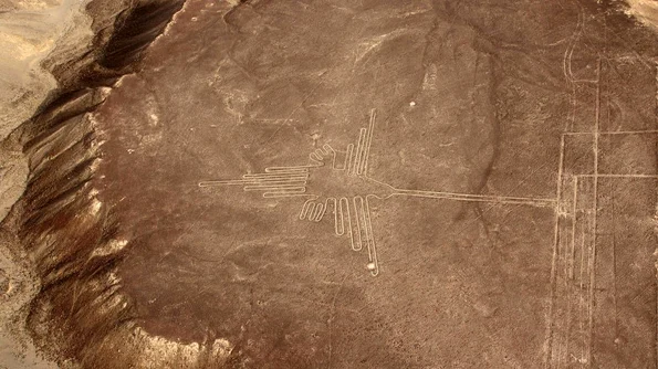 Un desen reprezentând o pisică uriașă descoperit printre „Liniile Nazca” din Peru  jpeg