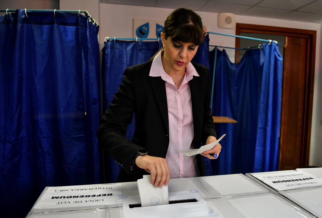 Laura Codruța Kovesi s-a prezentat devreme la vot