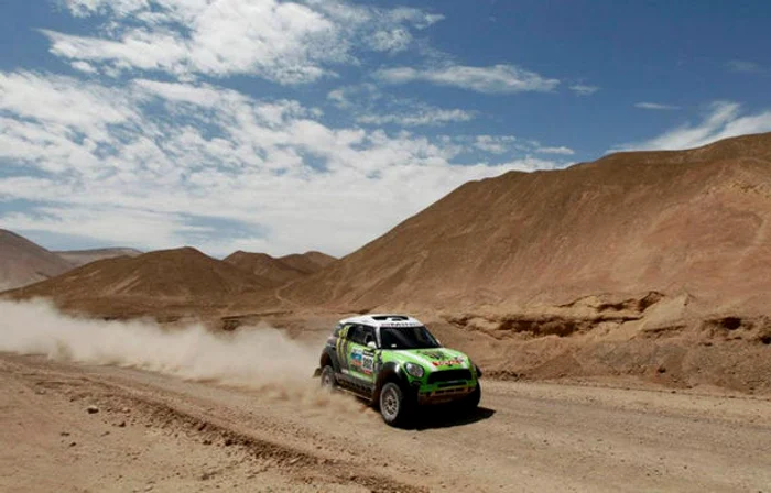 
    Raliul Dakar produce an de an victime omeneşti  