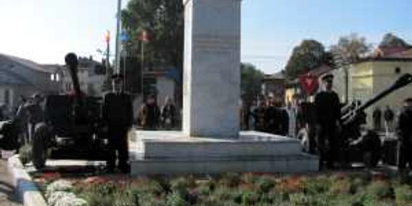 Manifestările vor avea loc la monumentul eroilor