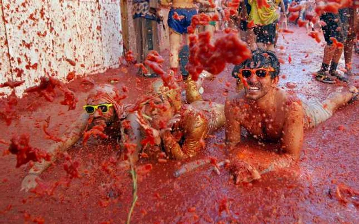 Festivalul La Tomatina 2014 FOTO