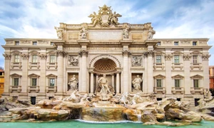 Fontana di Trevi, foto Shutterstock jpg