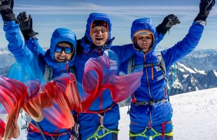 Echipa Climb Again vrea să ajungă pe vârful Elbrus Foto: Facebook Alex Benchea