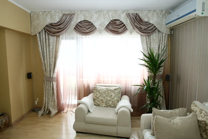 Apartamentul din strada Ion Brezoianu are o suprafaţă generoasă