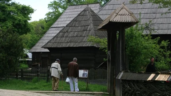 Muzeul Satului împlineşte 75 de ani jpeg