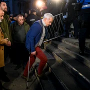 Călin Georgescu alături de avocatul Mircea Bogdan Petre FOTO Mediafax