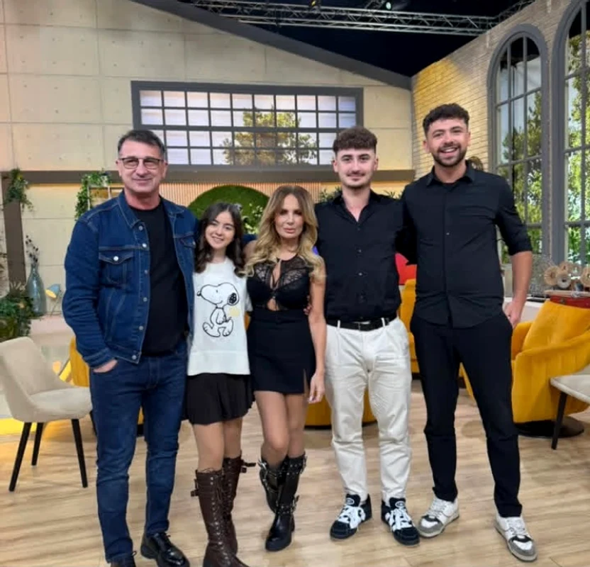 George Tal și Măriuca, fiica Danielei Gyorfi, au fost sărbătoriți, în week-end, de toată familia foto: Instagram 