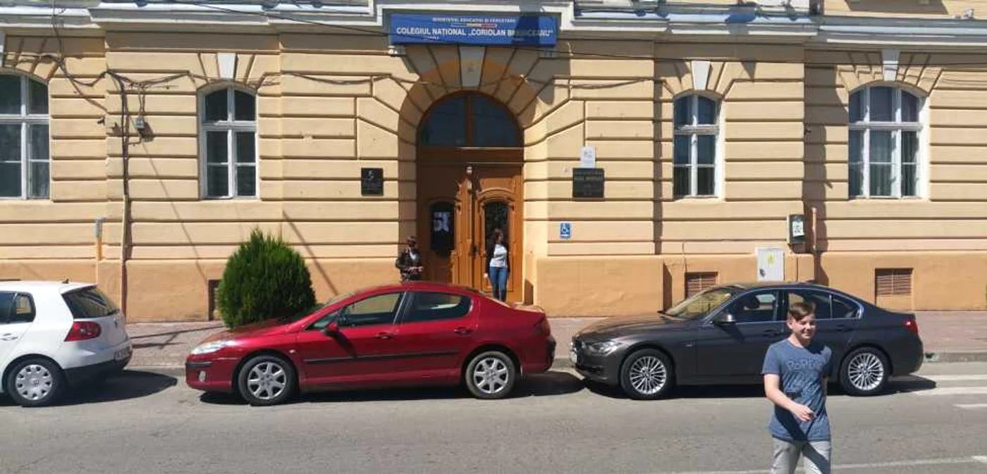 Colegiul Naţional Coriolan Brediceanu din Lugoj, unul dintre centrele de examinare FOTO Daniel Dancea