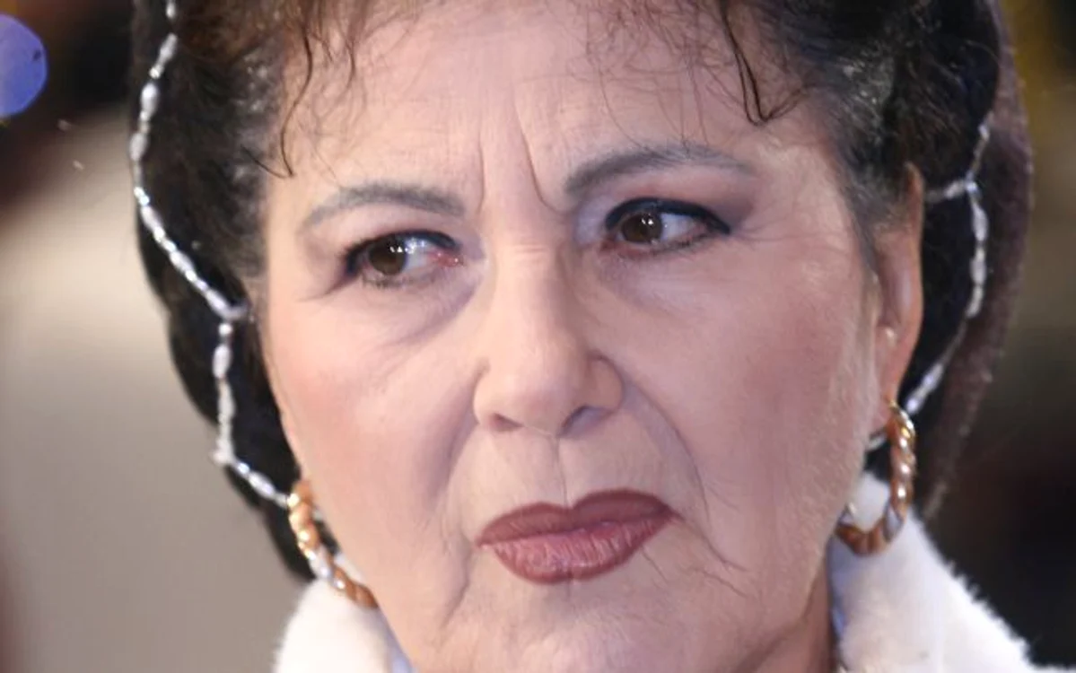 Irina Loghin are un ritual de întreţinere şi frumuseţe de la care nu se abate niciodată
