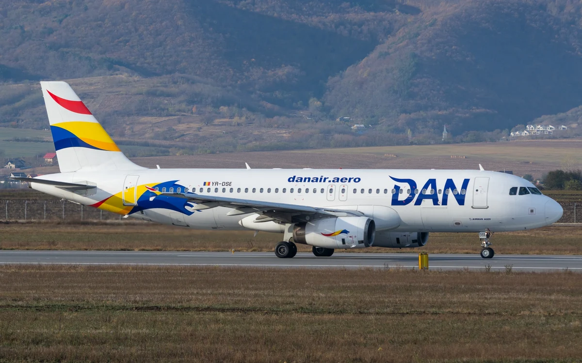 Compania Dan Air a fost reclamată la Protecția Consumatorului FOTO AIBG