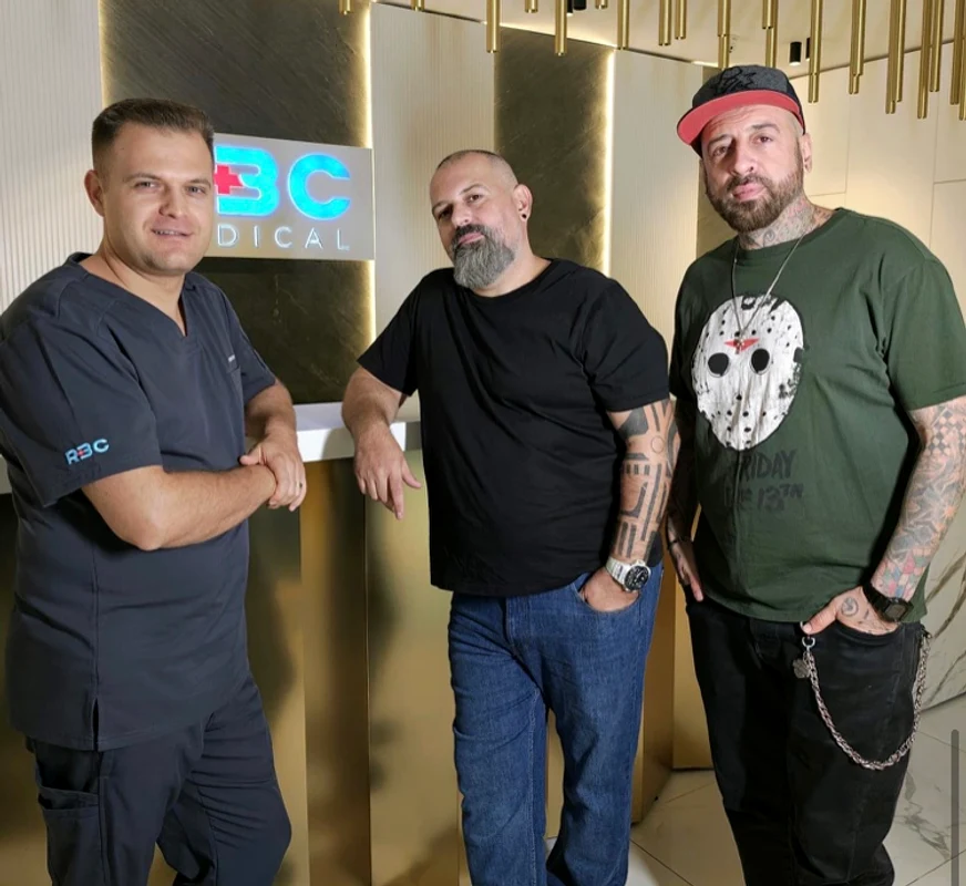 Dragoș, fratele lui CRBL, a suferit un gastric sleeve la medicul Teodor Blănaru foto: arhiva personală 