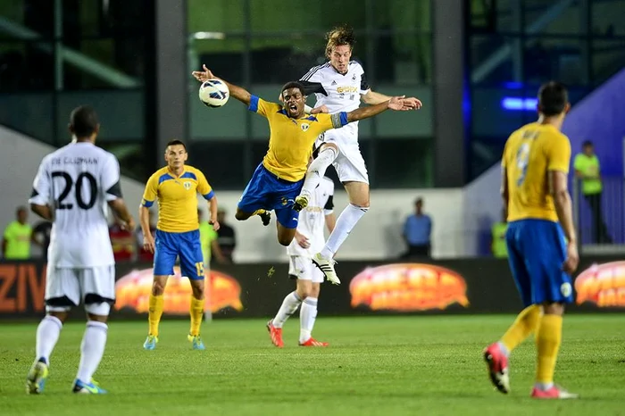 
    Petrolul-Swansea  