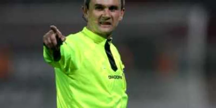 FOTBAL: Cristi Balaj arbitrează U Craiova - Rapid