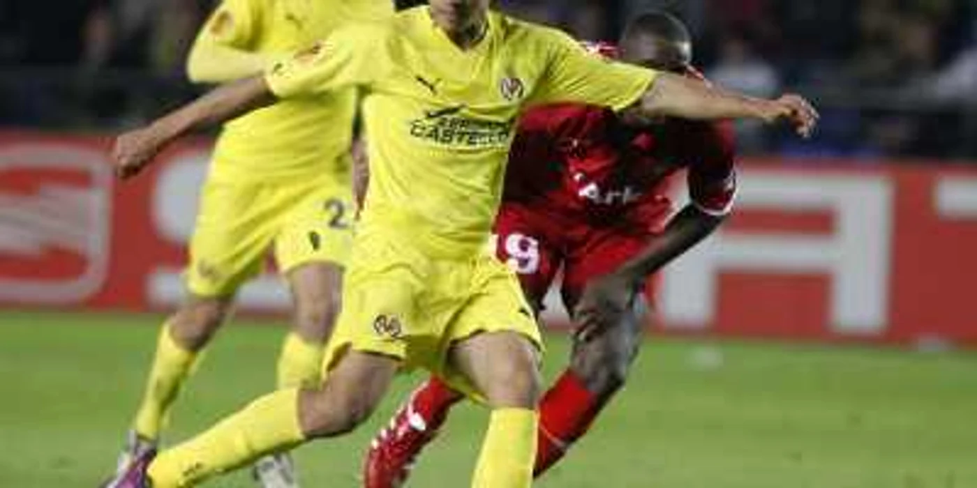 Nilmar * Foto: Reuters