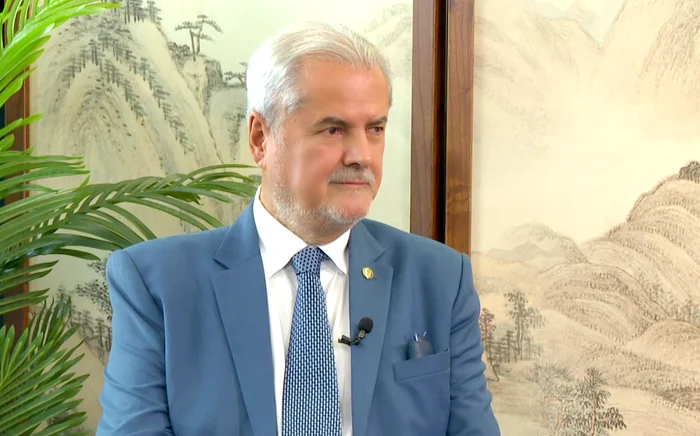 Adrian Năstase a oferit un interviu presei de stat din China FOTO: Captură video