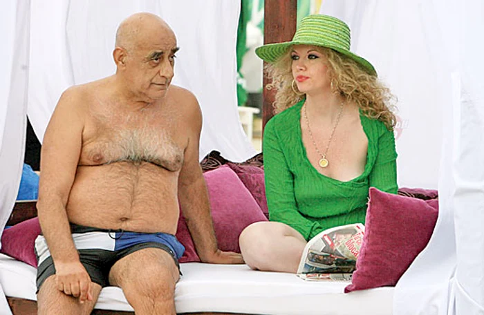 Oana Lis, îmbrăcată la plajă