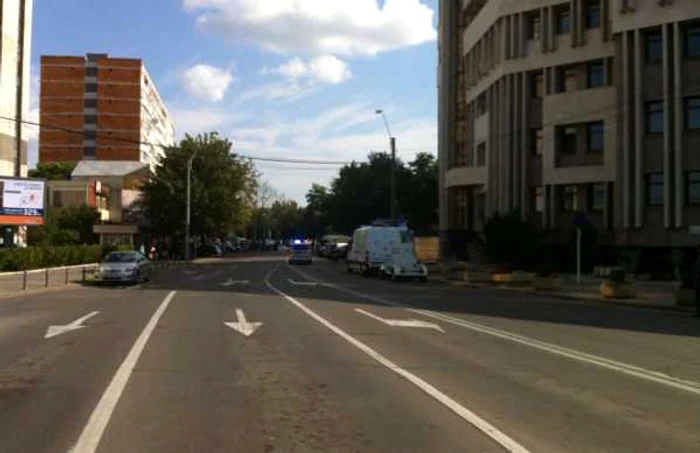 Poliţia şi SRI, alertă privind un colet suspect de pe o stradă din Bucureşti FOTO: Arhivă