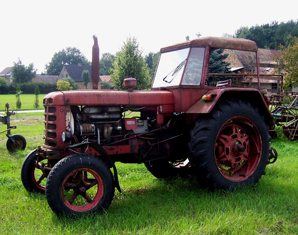O variantă a tractorului U 650 FOTO wikipedia