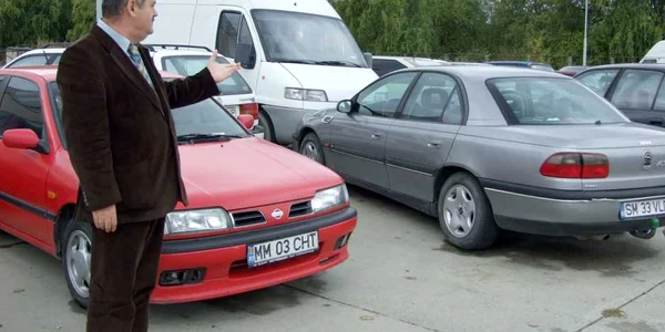Maşinile confiscate ajung la fier vechi