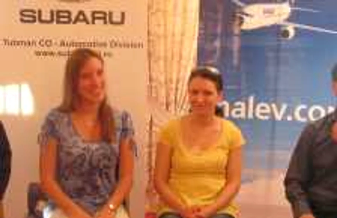 Susanna Proskura  alături Timeea Szentkiraly  