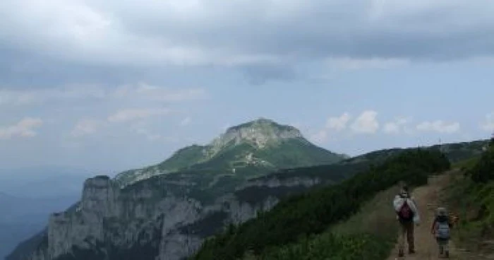 Neamţ: Pelerini accidentaţi pe Ceahlău de Schimbarea la Faţă - Revista Presei locale