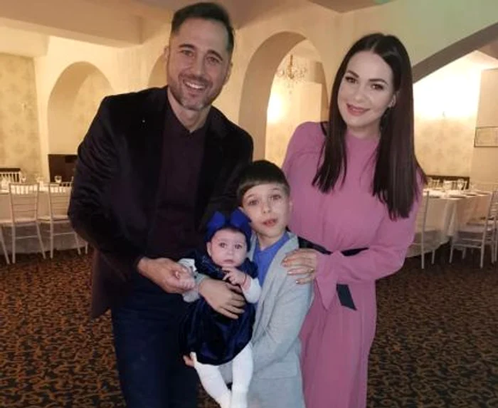 
    Deea și Dinu Maxer au amânat botezul micuței Maysa Maria din cauza coronavirusuluifoto: arhivă personală  