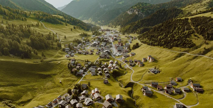 Liechtenstein, cea mai bogată țară din Europa, caută muncitori / foto: Pexels