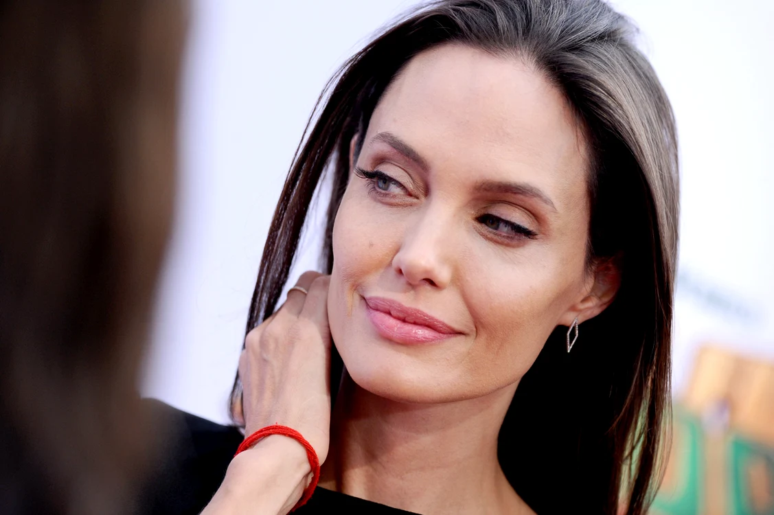 jolie jpeg